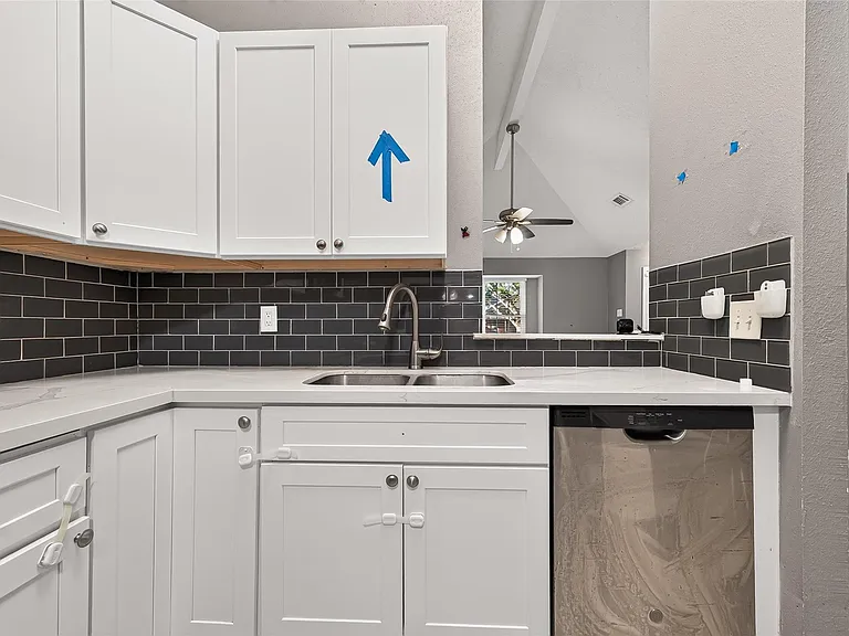 10031 Prospect Hill Dr — Photo 11