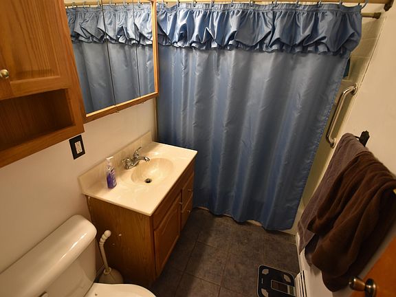 5th image of 1624 N Kenmore St
