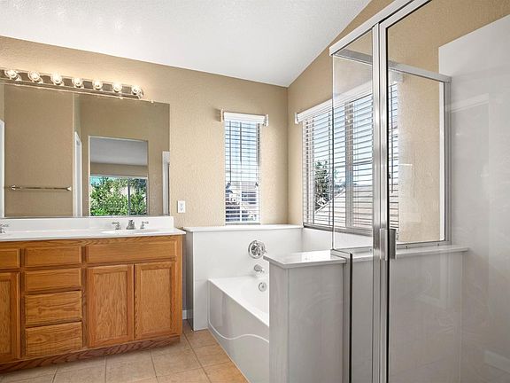 2nd image of 1 Spencer Ln