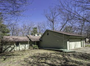 4104 Chippewa Trl, New Buffalo, MI 49117