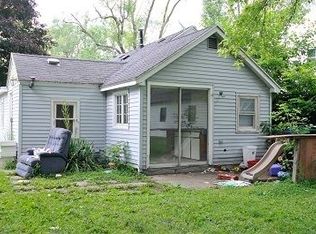 5323 S Waverly Rd, Lansing, MI 48911