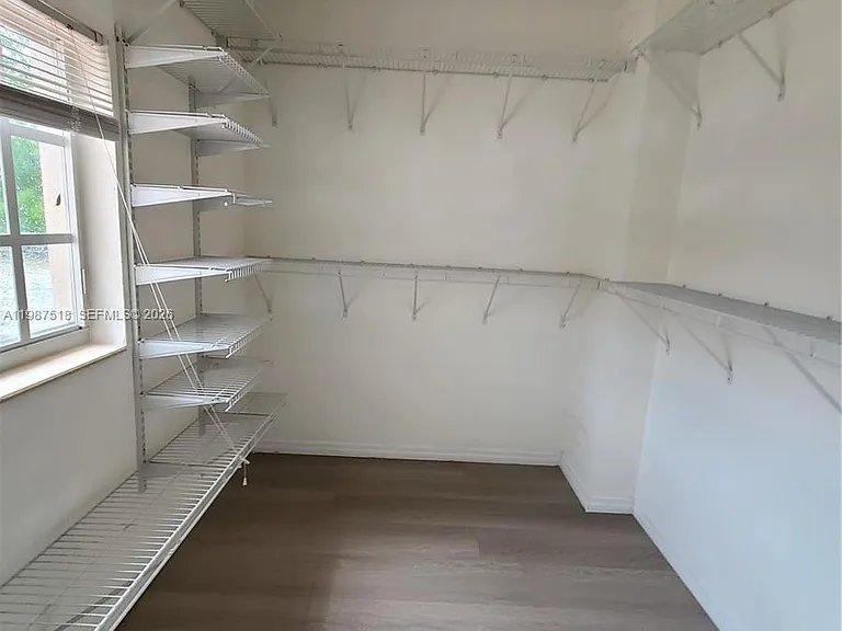 3071 Riverside Dr #0 — Photo 7