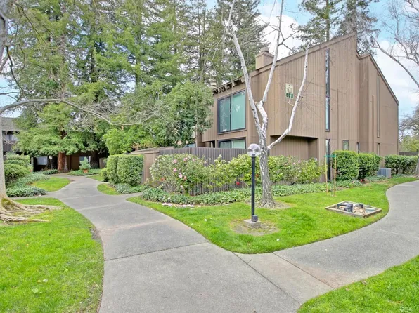 621 Woodside Sierra Unit 2, Sacramento, CA 95825