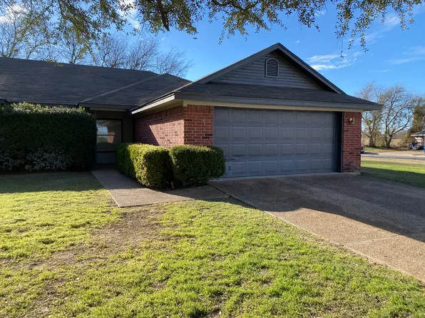 503 Shady Park Trl, Hewitt, TX 76643