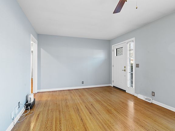 4th image of 7483 Stacy Dr