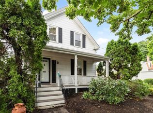 16 Highland Rd, Nahant, MA 01908