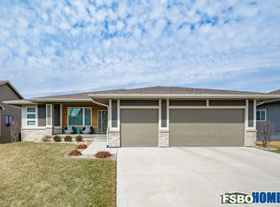 16873 Airline Dr, Clive, IA 50325