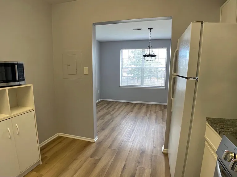 1401 Key Pkwy #1-204 — Photo 16