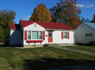 516 NW 9th St, Fairfield, IL 62837