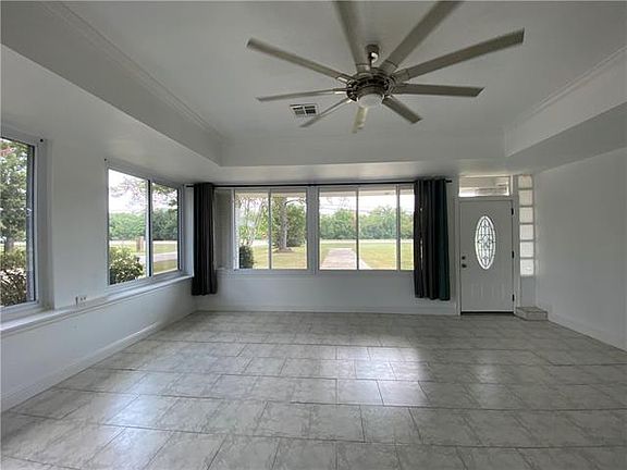 4th image of 101 Ollie Dr