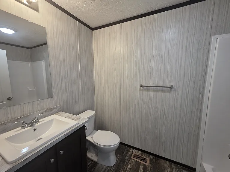 700 W Ridgeway Ave #233 — Photo 7