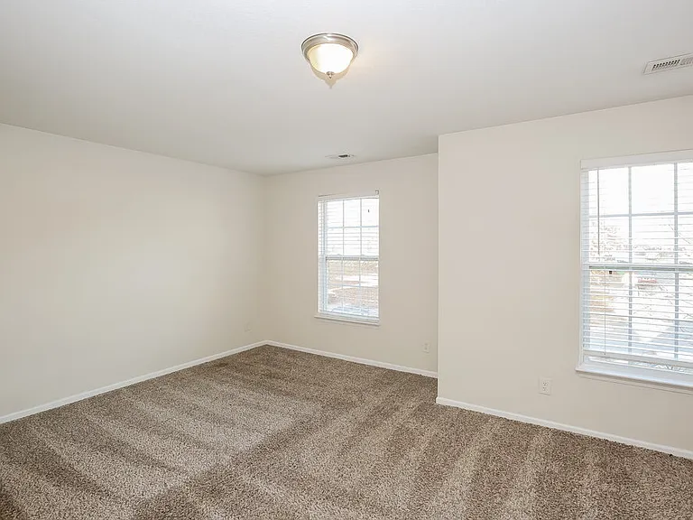 7322 Fox Point Dr — Photo 11