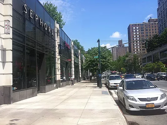 Rented by R New York | media 12