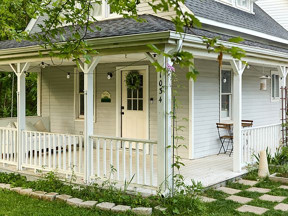 2nd image of 1034 Centennial Ave
