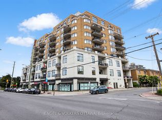 420 Berkley Ave #404, Ottawa, ON K2A 4H5