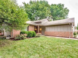 2723 Winter Dr, Troy, MI 48083