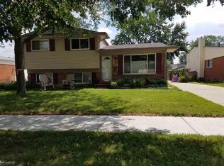 1400 Kenilworth Pl, Clawson, MI 48017