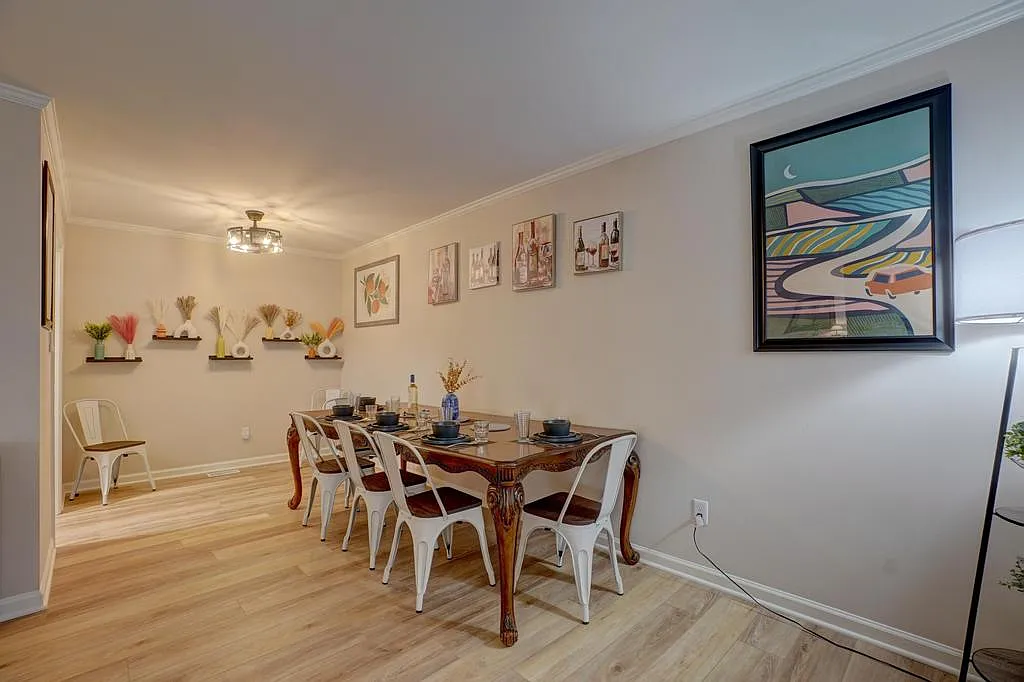 3 bed, 1452 sqft, $2,850 — Photo 4