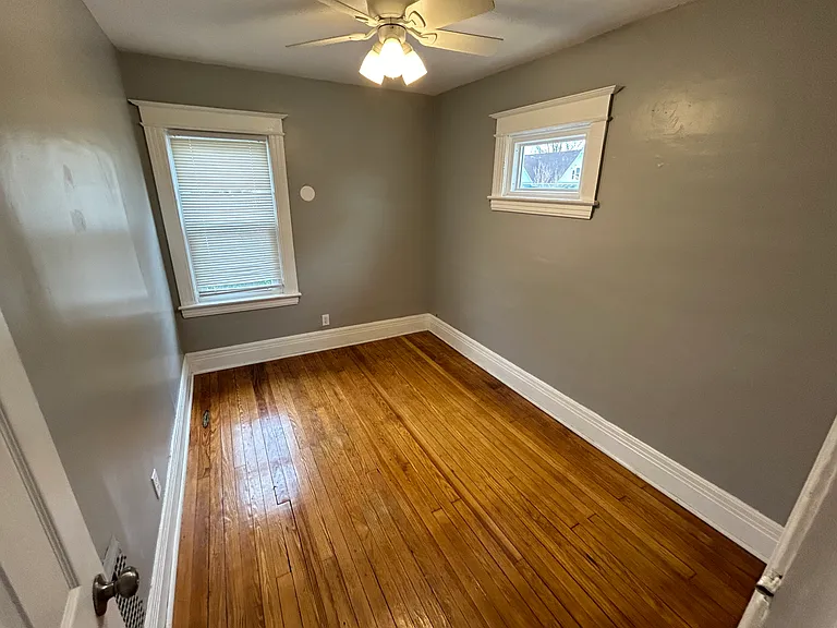 659 Seward St — Photo 13