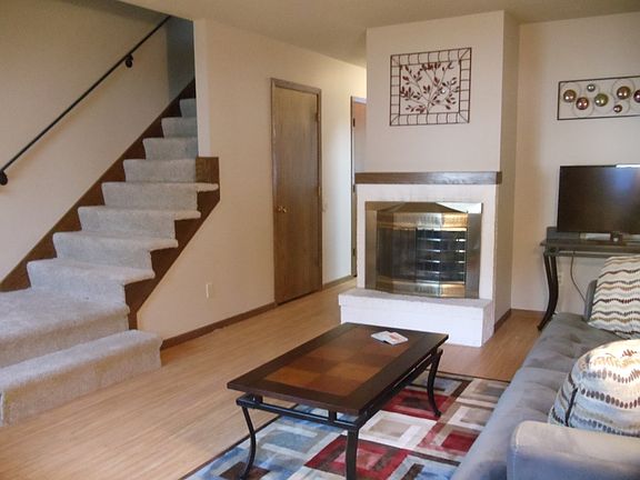 3rd image of 312 W Lake Dr