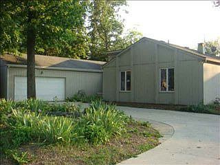 4th image of 50811 Killian Ln