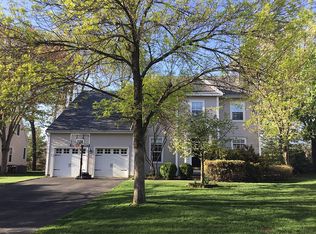 7 Carlisle Rd, Basking Ridge, NJ 07920