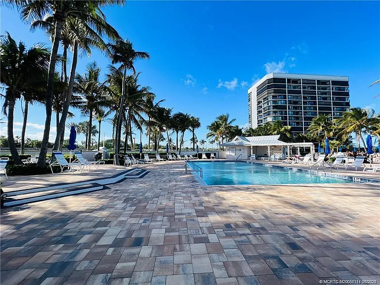 8880 S Ocean Dr #402 — Photo 65