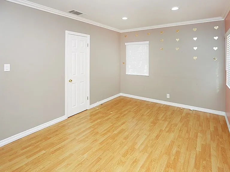 7400 Blewett Ave — Photo 13