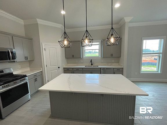 3rd image of 1388 Fenton Cir