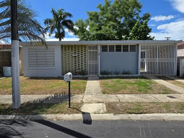 Urb. Highland Park CALLE ACACIA #744, SAN JUAN, PR 00924