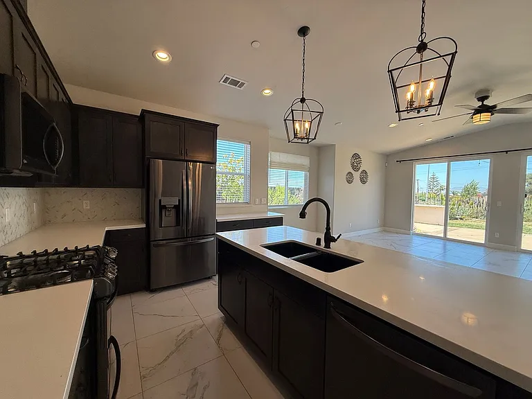 1137 Trilogy Cir — Photo 19
