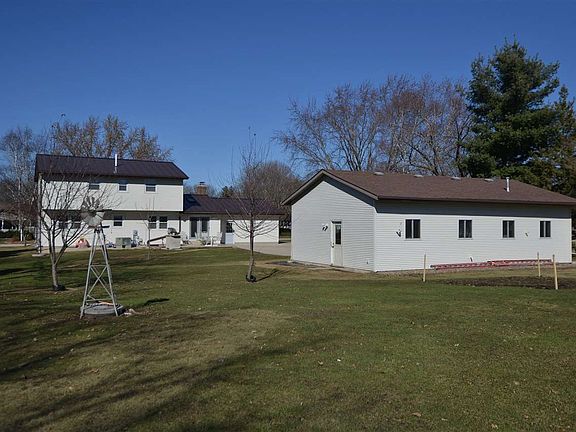 3rd image of 3767 Park Knoll Dr