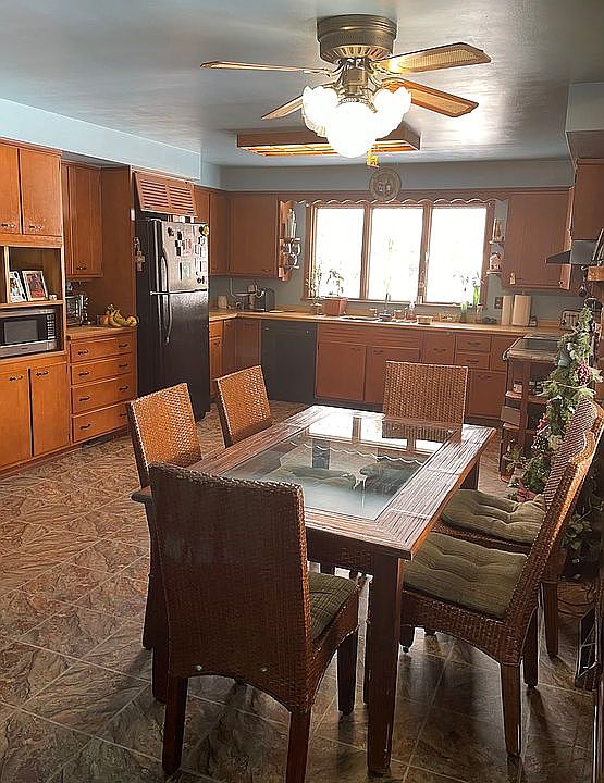 1st image of 1004 N Bentley Ave