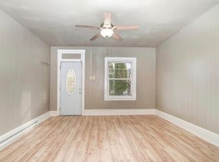 118 N 6th St, Frackville, PA 17931