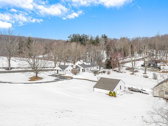 92 Botsford Hill Road