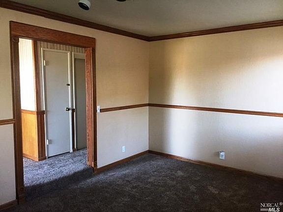 5th image of 125 Stirling Dr