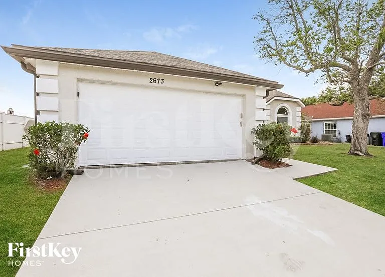 2673 Debany Rd — Photo 2