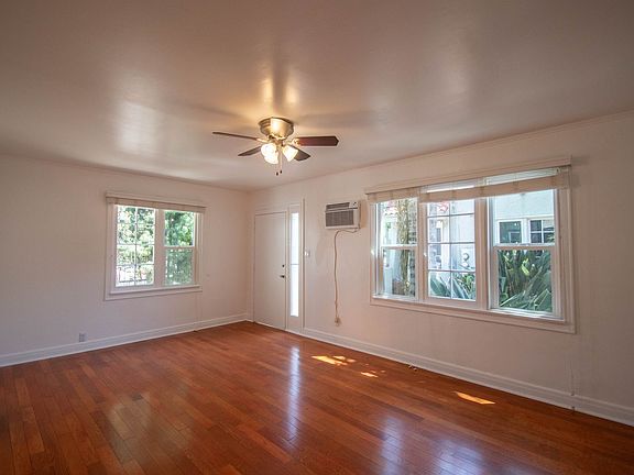 5th image of 5212 Fountain Ave #10