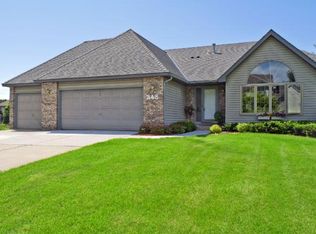 348 Windsor Ln, Saint Paul, MN 55115