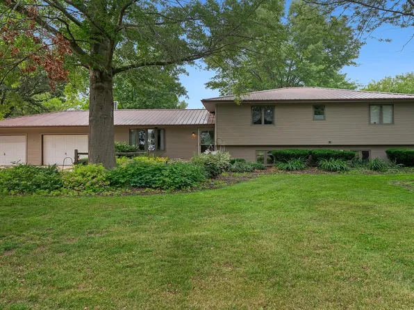 6754 E State Route 64, Chana, IL 61015