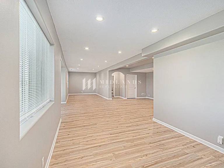 6738 S 188th Ave — Photo 14