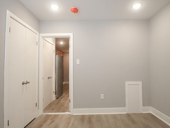 4th image of 1518 E Passyunk Ave Floor 1