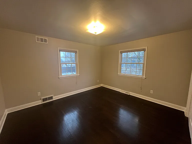 146 Clairhaven Dr — Photo 13