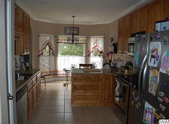 5th image of 121 Hunter Dr