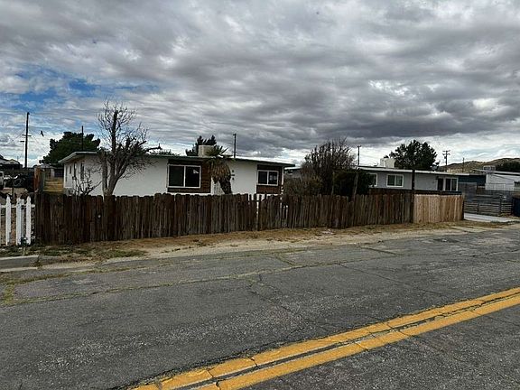 2nd image of 2859 Laurel St