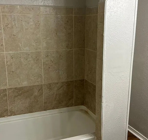 4700 Beaumont Ave — Photo 9