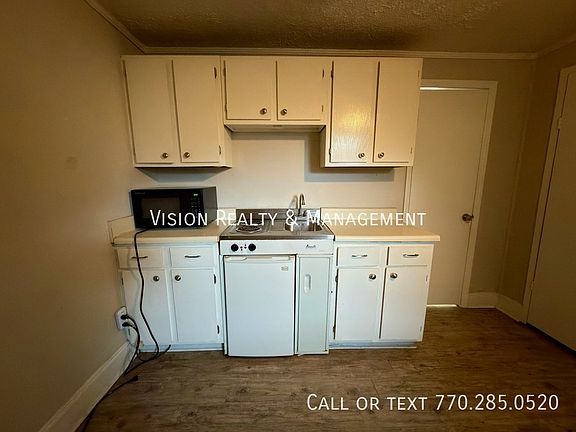 4th image of 123 1/2 Tuggle St
