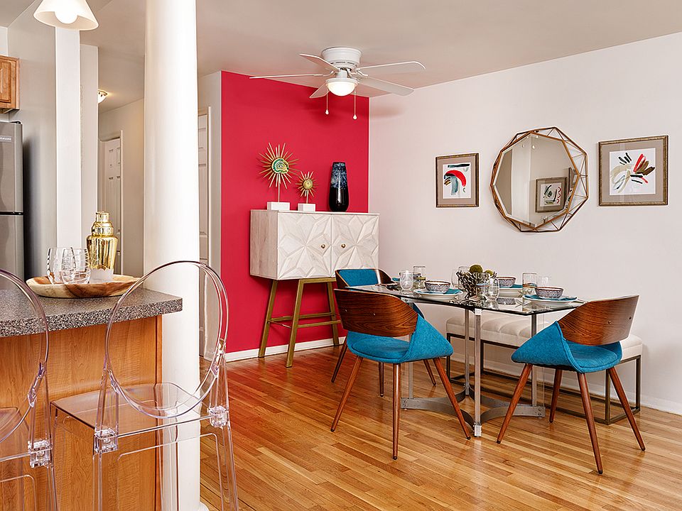 Chesapeake Model Dining