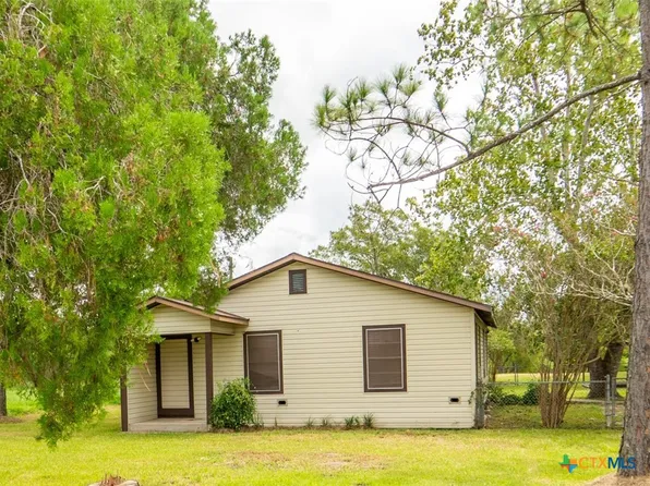 145 Timberline Dr, Victoria, TX 77905