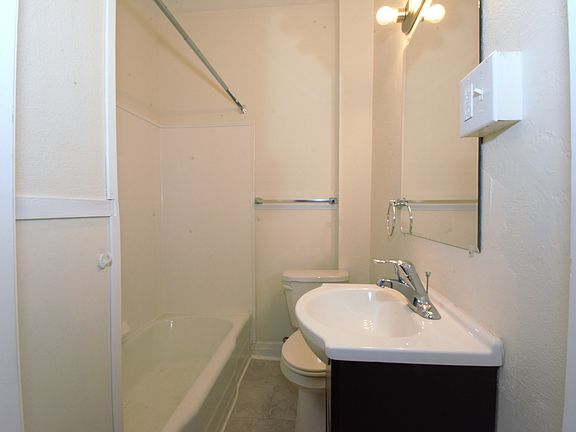 5th image of 621 N 10th St #10